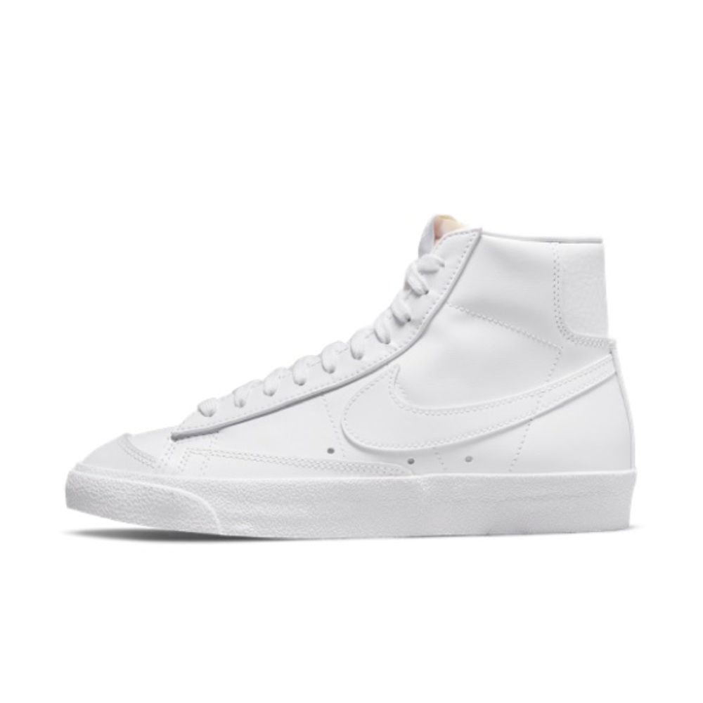 Nike Blazer Mid '77 Vintage Women's Shoes
Size: W 7 / M 5.5